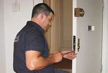 Little Village Locksmith Store San Jose, CA 408-876-6055 - locks-change-6